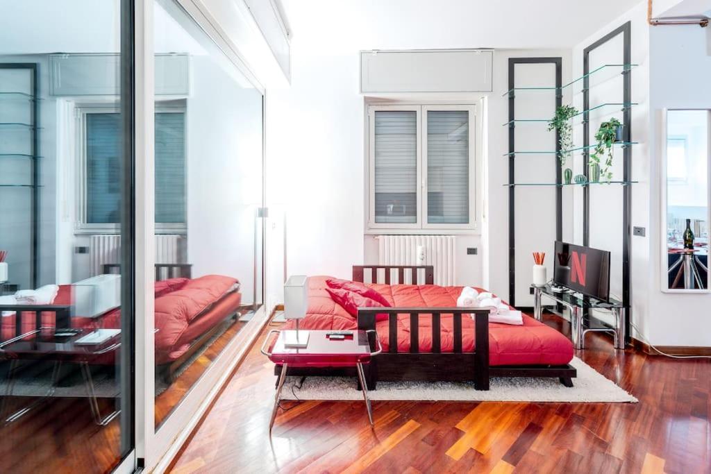 Duomo 10 Min Luxury • Terrazzo • Wi-Fi • Netflix Apartment Milan Exterior photo